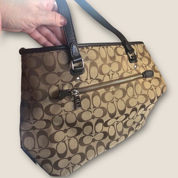 Authentic Coach Jacquard Monogram Tote Purse Brown Tan with Leather Trim - Picture 8 of 15